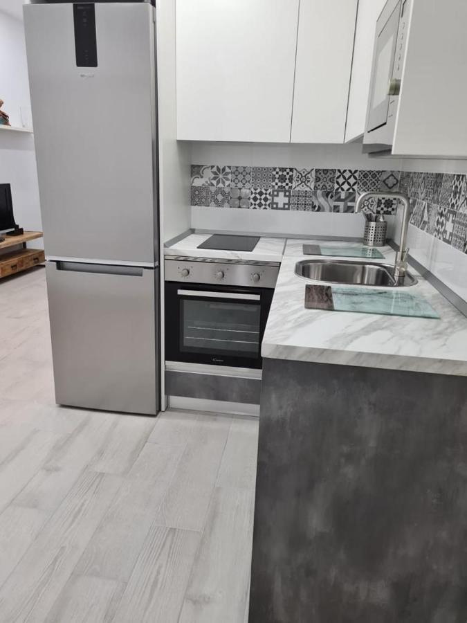 Апартаменты Apartamento Pet-Friendly En Atocha By Bebalmy Мадрид Экстерьер фото